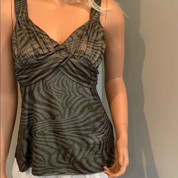 Top - Picture 3 of 5